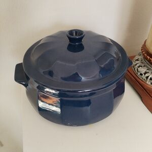 Beautiful Navy Blue Emile Henry Ceramic Covered Casserole 9×5